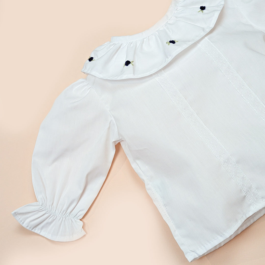 Blusa cuello payaso bordada a mano