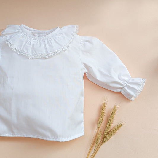 Blusa blanca cuello payaso
