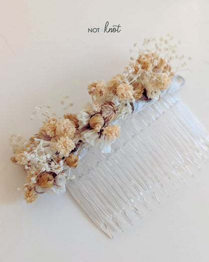Peinetas de flores secas